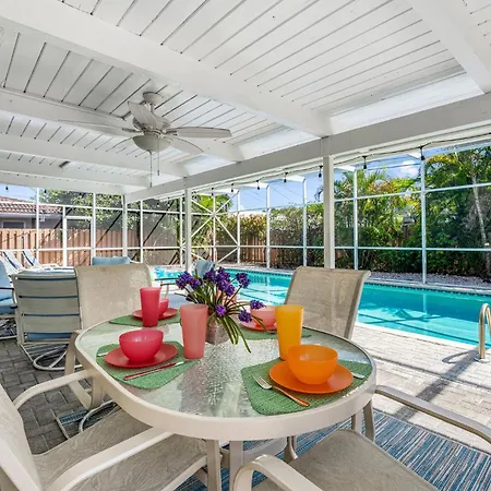 New Awesome 43, Few Min Walk From The Beach !